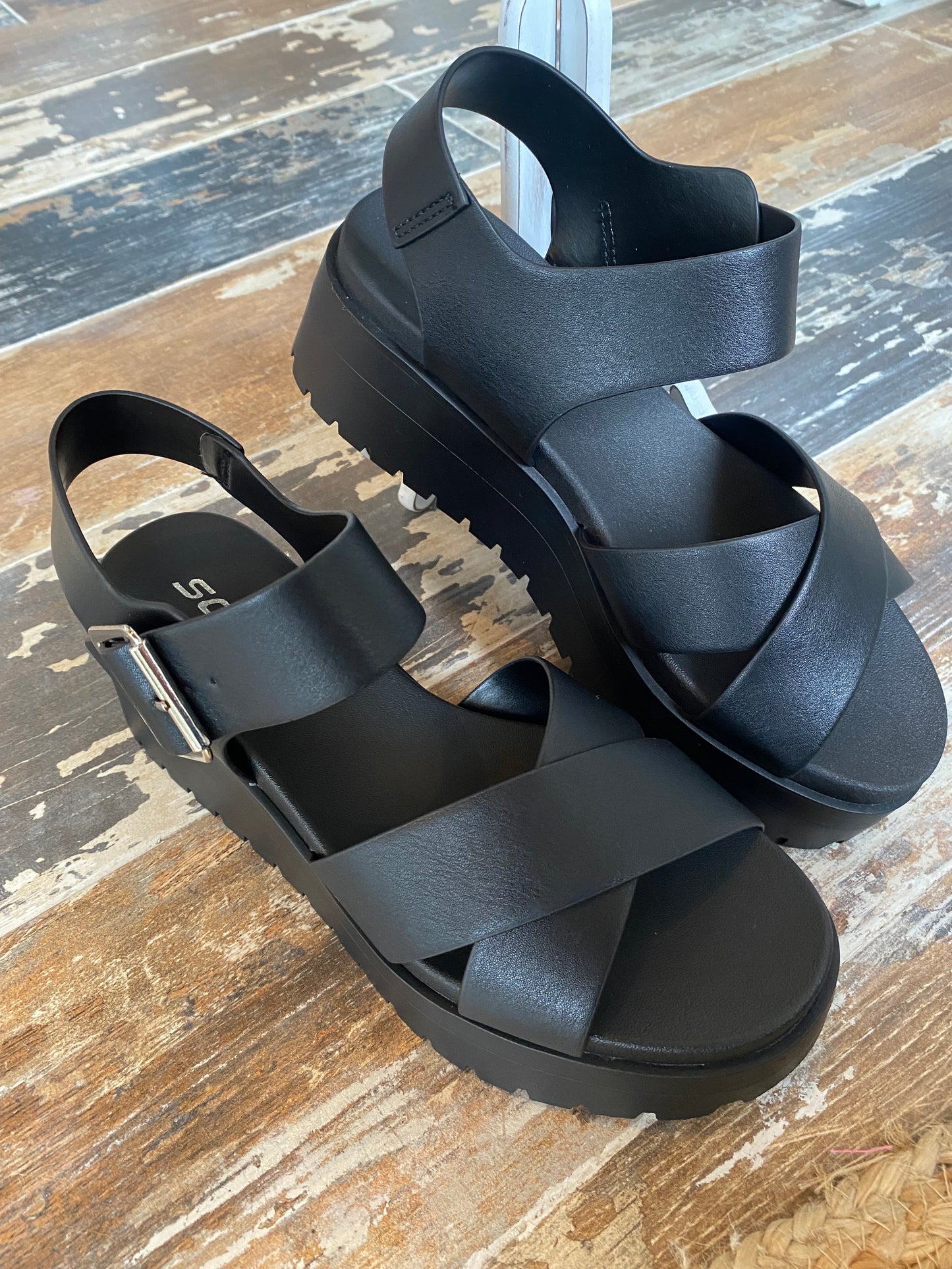 Betty Platform Sandals